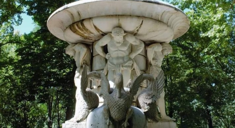 Discover the Prince's Garden and the Botanical Museum, Spain